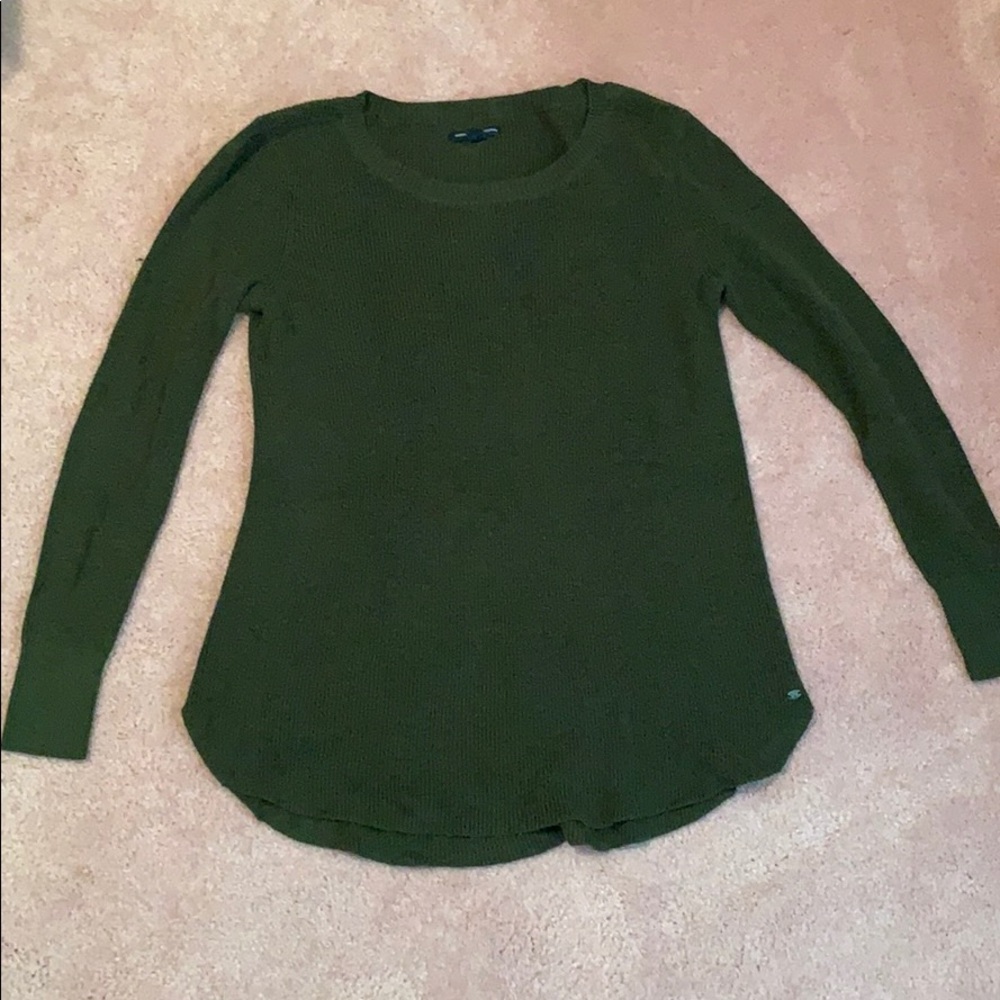 Green pullover sweater